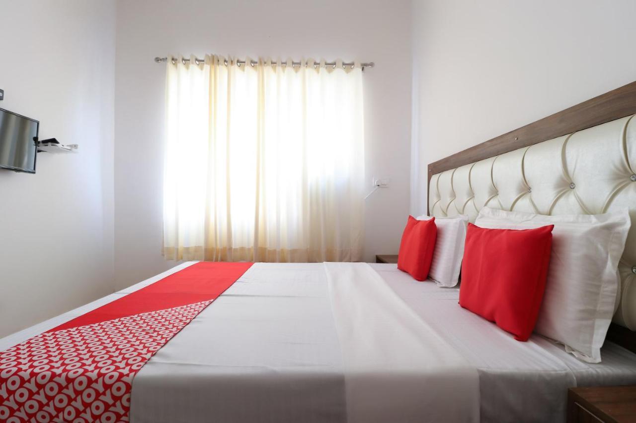 โอโย 64004 โฮเต็ล การ์ตาร์ Hotel Zirakpur ภายนอก รูปภาพ